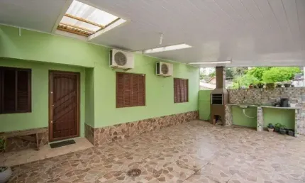 Apartamento Garden com 3 dormitórios em Cristo Redentor
