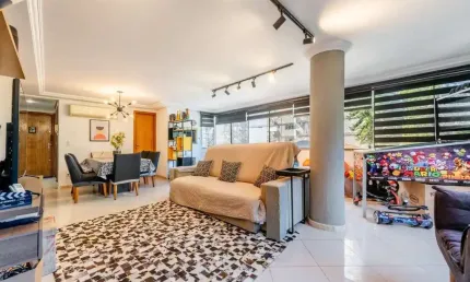 Apartamento 3 dormitórios, 2 vagas 109m² próximo ao Pastor Domhs e Sogipa