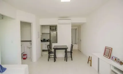 Apartamento mobiliado à venda com 1 dormitório no Mont Serrat