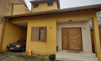 Casa com 2 quartos à venda na Rua Professor José Maria Rodrigues, 100, Vila Ipiranga, Porto Alegre