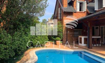 Casa de Alto Padrão à Venda Em Alphaville - Barueri - Sp