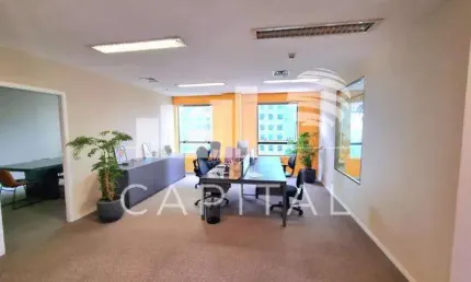 Vendo  sala comercial mobiliada e alugada em alphaville