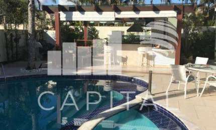 Casa à Venda No Guaruja - Sp Com 5 Suítes Estuda Permuta