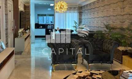 Casa à Venda Com 342,77m², 4 Suítes, 5 Banheiros e 6 Vagas