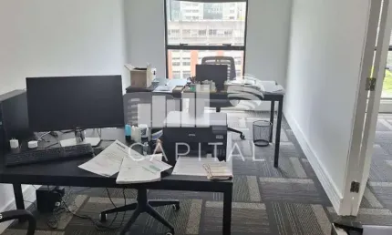 Sala comercial à venda na Alameda Tocantins, 75, Alphaville, Barueri