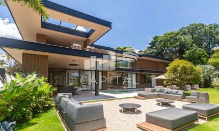 Casa Especial à Venda Em Alphaville  - Barueri - Sp