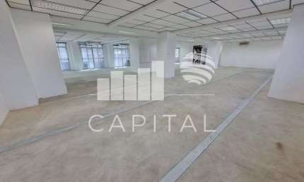 Sala comercial para alugar na Rua Líbero Badaró, 158, Centro, São Paulo