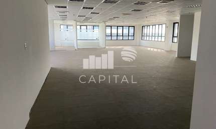 Sala comercial para alugar na Avenida Sagitário, 743, Alphaville, Barueri