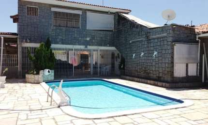 REF: CA002 - Casa a venda, João Pessoa, Estados, 5 suítes, piscina