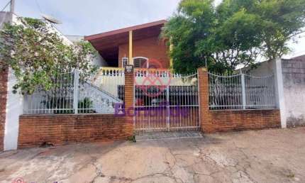 Casa Residencial à venda, Vila São João Batista, Jundiaí - CA0740.