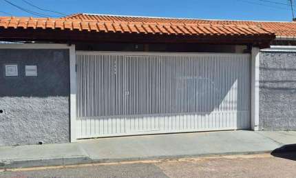 Casa com 3 dormitórios à venda, 215 m² por R$ 690.000,00 - Jardim Tamoio - Jundiaí/SP