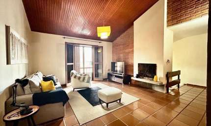 Casa com 3 dormitórios para alugar, 223 m² por R$ 5.197,32/mês - Anhangabaú - Jundiaí/SP