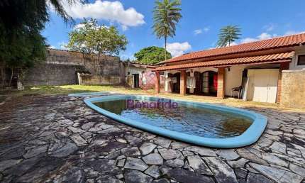 Chácara com 4 dormitórios à venda, 600 m² por R$ 1.000.000,00 - Engordadouro - Jundiaí/SP