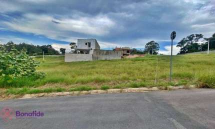 Terreno para VENDA localizado no condomínio LAGO AZUL, no bairro [INSERIR BAIRRO SE DISPONÍVEL], em Jundiaí/SP.