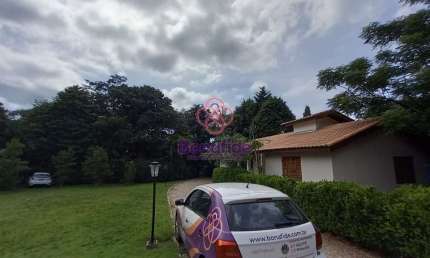 Casa e galpão para LOCAÇÃO localizada no bairro PINHAU, em Cabreúva/SP.
