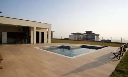 Casa para VENDA no condomínio COLINAS DE INHANDJARA, localizada na cidade de Itupeva/SP.