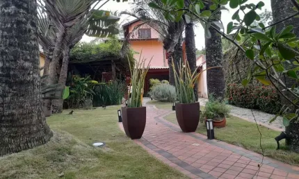 Casa com 2 dormitórios à venda, 192 m² por R$ 850.000,00 - Jardim Caçula - Jundiaí/SP