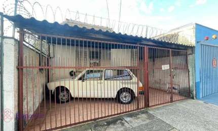 Casa comercial para venda, localizada no bairro JARDIM ANA MARIA, na cidade de JUNDIAÍ.