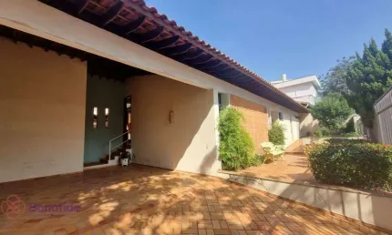 Casa com 4 dormitórios à venda, 316 m² por R$ 2.100.000,00 - Parque do Colégio - Jundiaí/SP