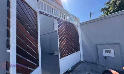 Casa com 3 dormitórios para alugar, 250 m² por R$ 5.585,00/mês - Jardim das Tulipas - Jundiaí/SP
