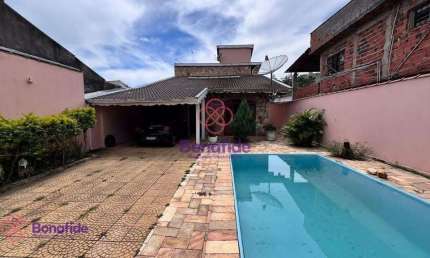 Casa com 3 dormitórios à venda, 250 m² por R$ 595.000,00 - Botujuru (Botujuru) - Campo Limpo Paulista/SP