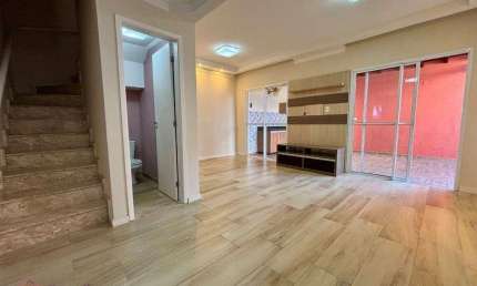 Sobrado com 3 dormitórios à venda, 97 m² por R$ 880.000 - Jardim Colônia - Jundiaí/SP