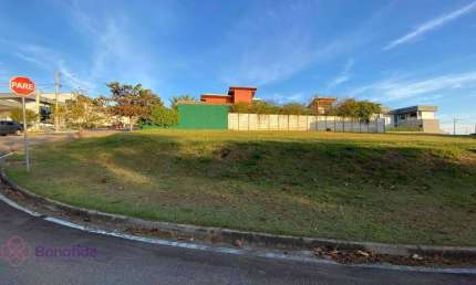 Terreno para VENDA localizado no condomínio SETE LAGOS, na cidade de Itatiba/SP.