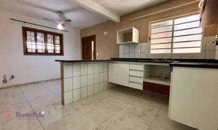 Casa com 3 dormitórios para alugar, 80 m² por r$ 2.790,00/mês - fazenda grande - jundiaí/sp