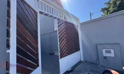Casa com 3 dormitórios para alugar, 250 m² por R$ 4.585,00/mês - Jardim das Tulipas - Jundiaí/SP