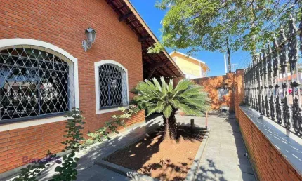 Casa com 3 dormitórios à venda, 274 m² por R$ 1.595.000,00 - Jardim das Samambaias - Jundiaí/SP
