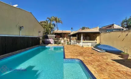 Casa com 3 dormitórios à venda, 197 m² por R$ 780.000,00 - Vila Santa Terezinha - Várzea Paulista/SP