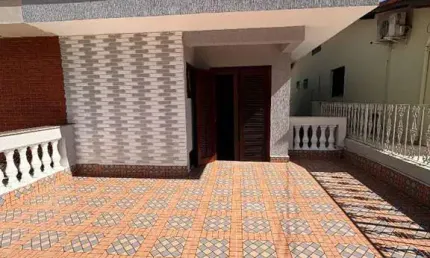 Sobrado reformado à venda, 450m do metrô vila sônia.