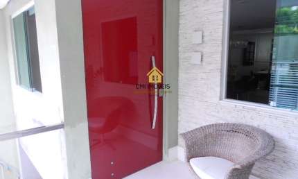 Casa 2 pavimentos terraço com lazer 3 suites armarios Rio Vermelho .