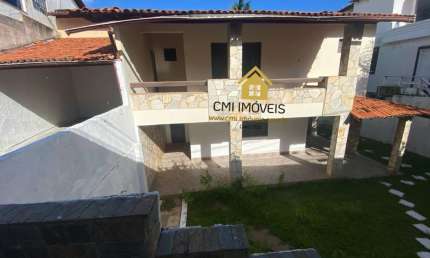 Casa  240 m² 3/4  sendo 2 suítes 3 garagens 2 pavimentos 3 salas  Pituaçu Salvador Ba