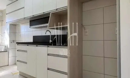 Apto semimobiliado de 02 dormitórios no bairro Jardim Itália