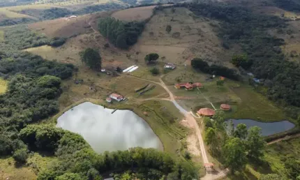 Fazenda à venda na Carlos Pereira, 69, Centro, São Tiago por R$ 2.500.000