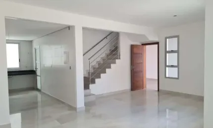 Casa em condomínio fechado com 3 quartos à venda na Rua Joaquim Camargos, Centro, Contagem por R$ 800.000