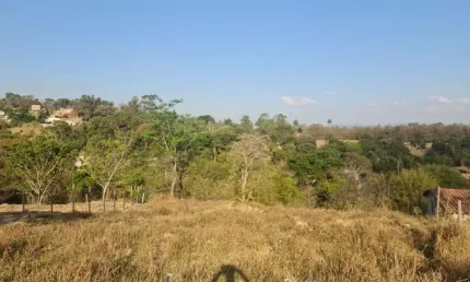 Terreno à venda na Avenida dos Licuris, Vila Verde, Betim por R$ 250.000