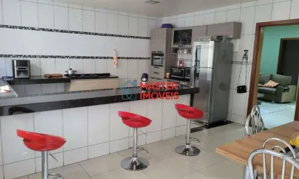 Casa com 3 quartos à venda na Rua Arterial, Santa Maria, Contagem por R$ 500.000