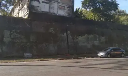 Terreno à venda na Avenida General David Sarnoff, Cidade Industrial, Contagem por R$ 4.900.000