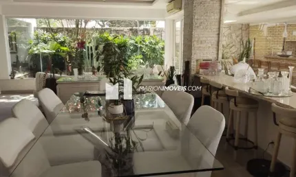 Maravilhosa Casa de Alto Luxo na Barra da Tijuca, Rio de Janeiro: 6 Quartos, 5 Suítes, Piscina e Segurança Total!