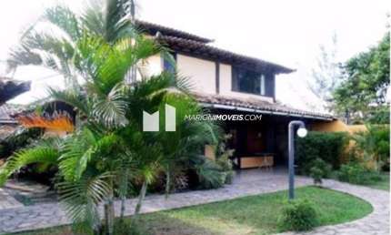 Casa à venda em Búzios, Rio de Janeiro, 5 quartos (3 suítes), 3 salas (1 salão), cozinha, banheiro social, dependências, varandas, quintal, 380/680m²