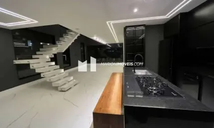 Casa de Condomínio à venda no Recreio dos Bandeirantes, Rio de Janeiro, 5 Quartos (suítes), salão, cozinha completa, 5 vagas, piscina, áreas gourmet