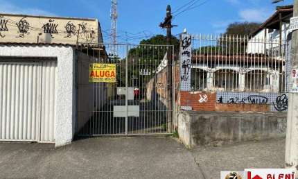 Casa em vila residencial com 1 Quarto em Santa Cruz- RJ