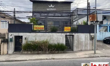 Casa à venda na Rua Felipe Cardoso, 972, Santa Cruz, Rio de Janeiro