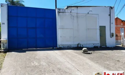 Barracão / Galpão / Depósito com 2 salas à venda na Praça da Legalidade, 20, Santa Cruz, Rio de Janeiro