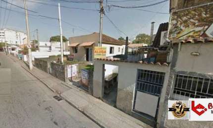 Casa de 2Q, para loc. residencial ou comercial em Sta. Cruz