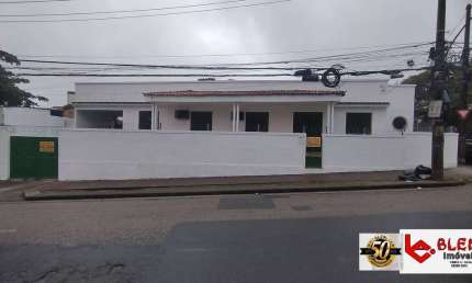 Linda Casa Para locação para fins Comerciais em Santa Cruz-RJ