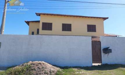 CASA DE FRENTE PARA O MAR. REDUTO DA PAZ, RIO DAS OSTRAS.