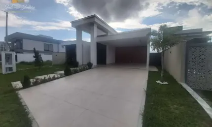 CASA LINEAR EM ALTO PADRÃO A VENDA NO CONDOMÍNIO VIVERDE 2 EM RIO DAS OSTRAS RJ